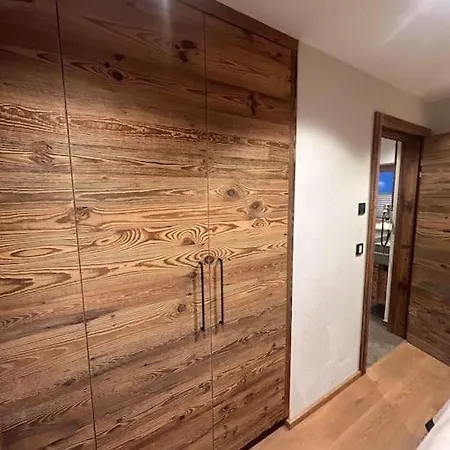 Spa, Sport & Luxury Ski-in Ski-out Apartman *