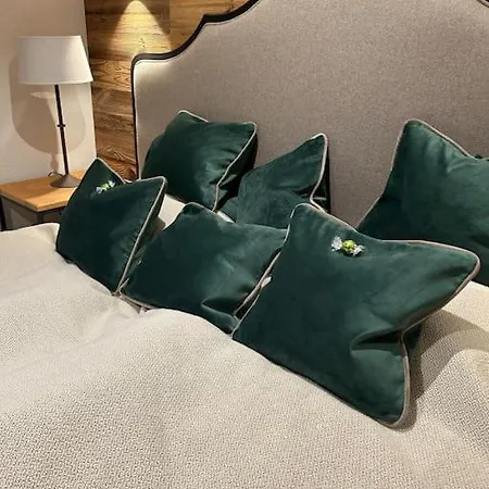 Spa, Sport & Luxury Ski-in Ski-out 基茨比厄尔